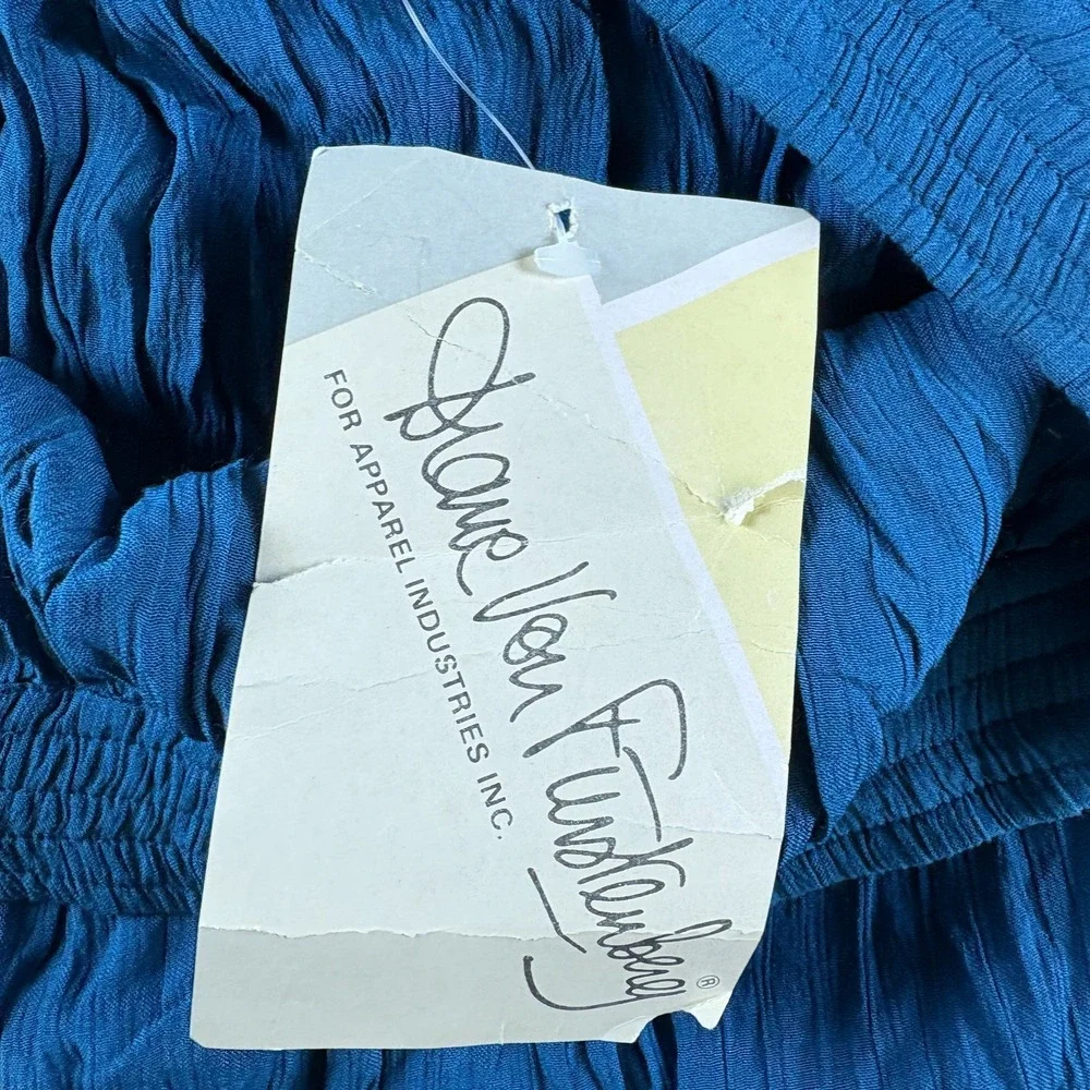 Diane Von Furstenberg Crinkle Skirt Womens 36x32 Blue Rayon Elastic Waistband